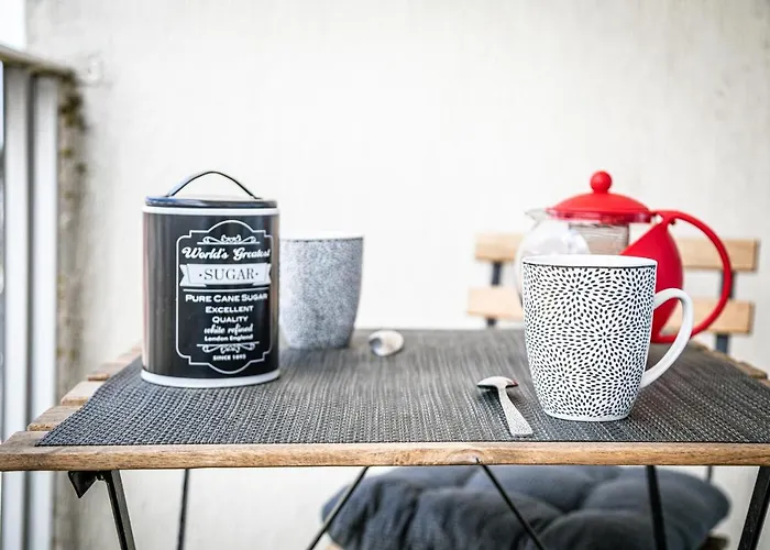 Le Septieme - Vue Cathedrale - Saint Remi * Reims